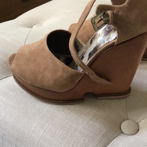Suede Sam Edelman sandles - Picture 3 of 4